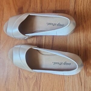 Satin wedge dress shoes size 8